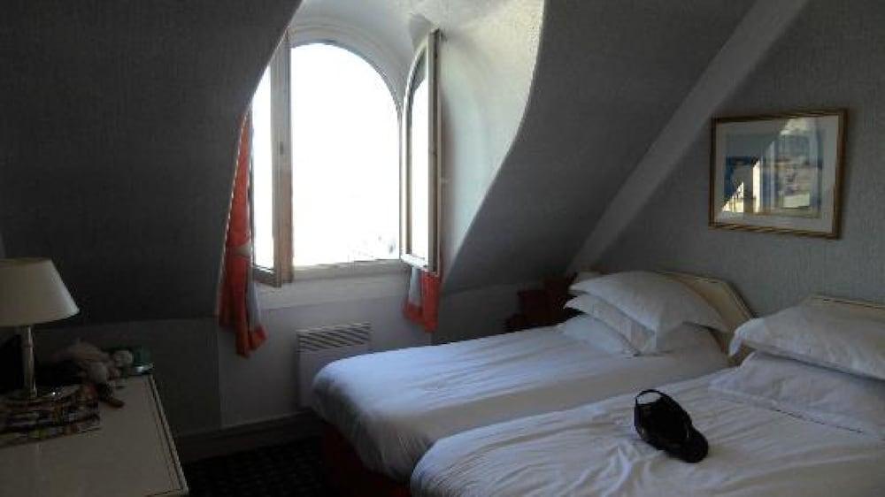 Hotel Rochechouart Parijs